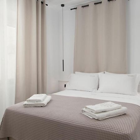 Istion Andros Luxury Suites Andros Town Exterior foto