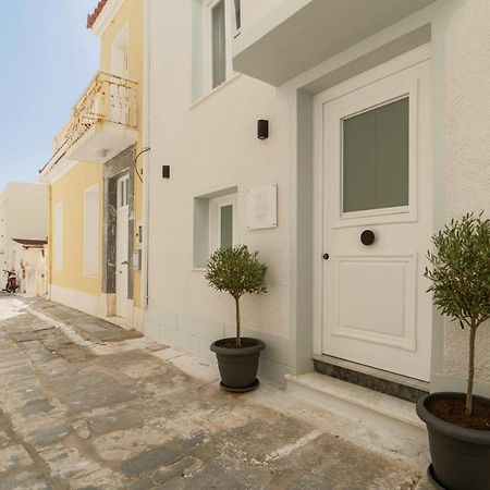 Istion Andros Luxury Suites Andros Town Exterior foto