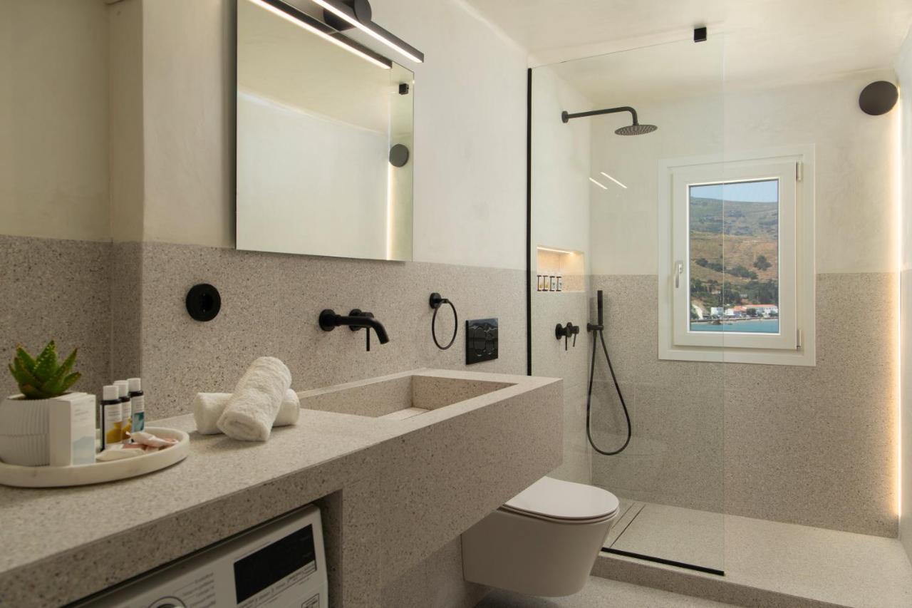 Istion Andros Luxury Suites Andros Town Exterior foto