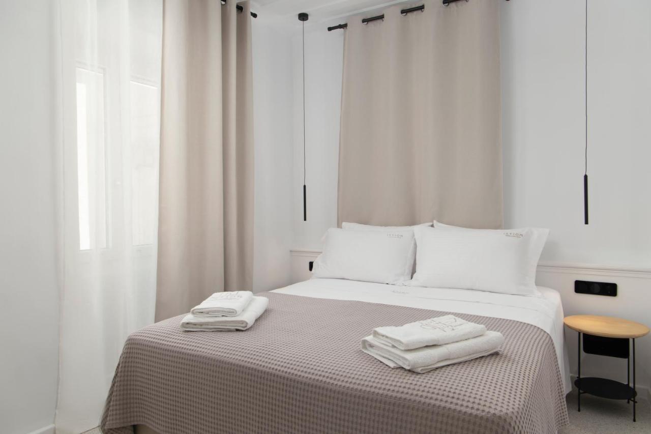 Istion Andros Luxury Suites Andros Town Exterior foto