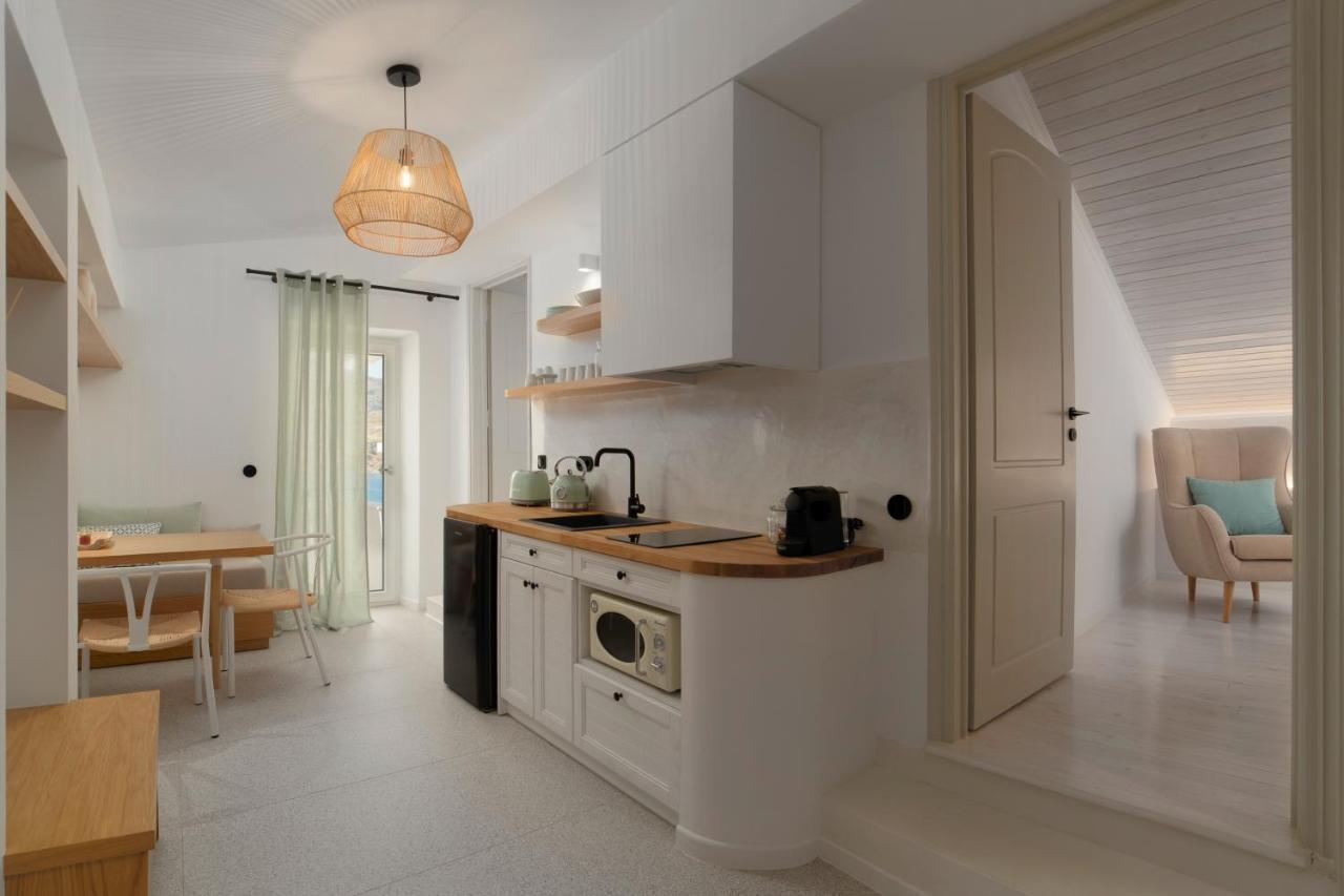 Istion Andros Luxury Suites Andros Town Exterior foto