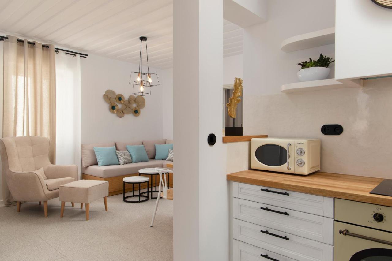 Istion Andros Luxury Suites Andros Town Exterior foto